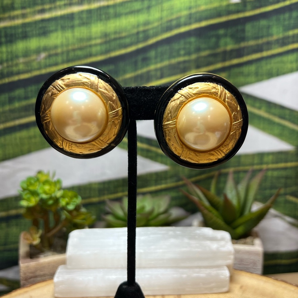 VTG| B Baxon Faux Pearl Clip o Earrings ✨